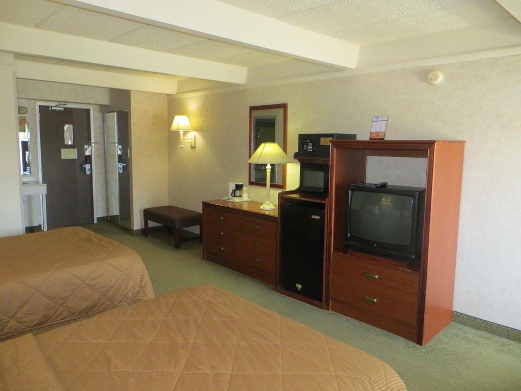 Rodeway Inn สคอคี ห้อง รูปภาพ